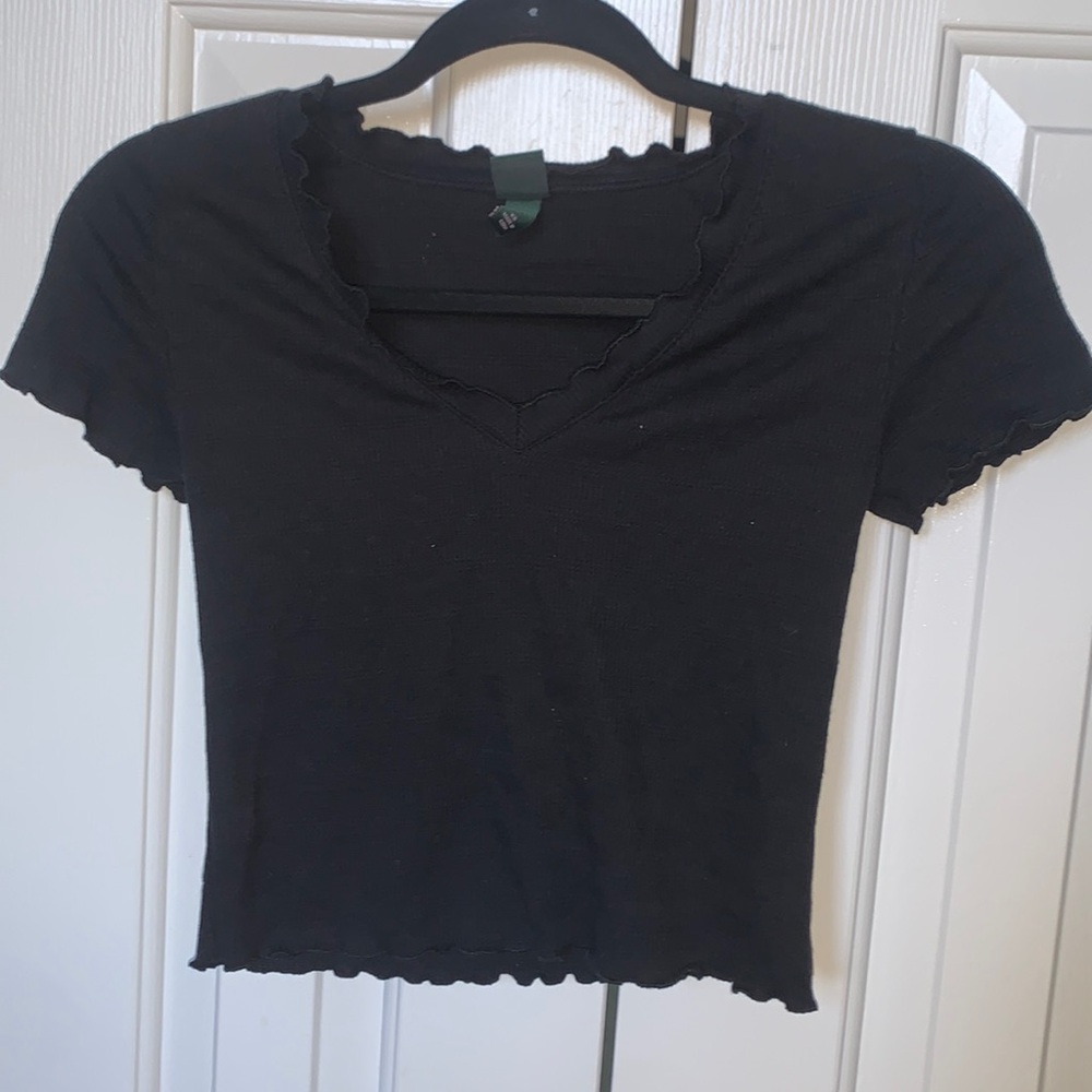 Juniors Black V-neck Top